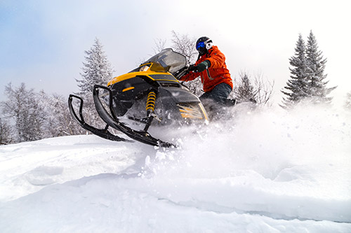 Lallis & Higgins Insurance - Beginner’s Guide to Buying a Snowmobile