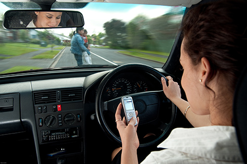 Lallis and Higgins Insurance - Distracted Driving Awareness Month